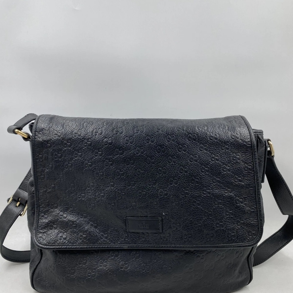 💜SOLD 💜Gucci Black Leather Messenger Bag